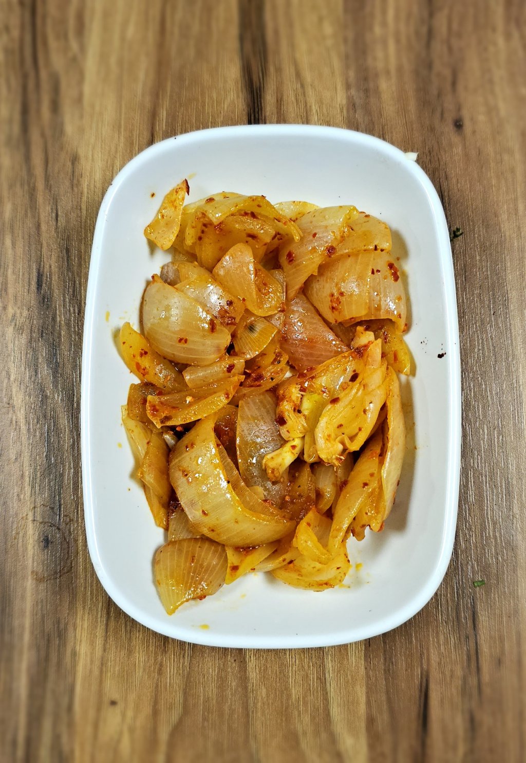 Pişmiş Soğan Salatası